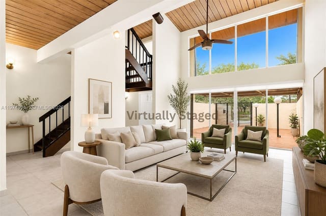 7601 SW 105th Avenue, sold in Sunset Park Lake Villas S, Miami, FL
