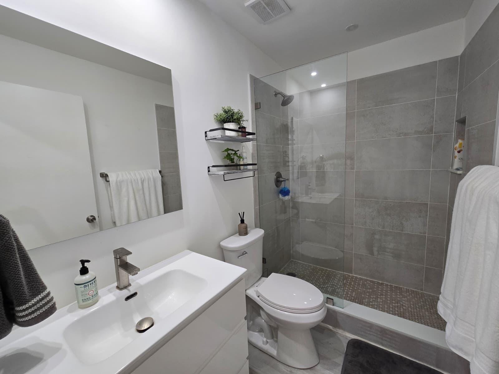 10870 Lakemore Lane 201, Boca Raton, FL 33498 photo 22