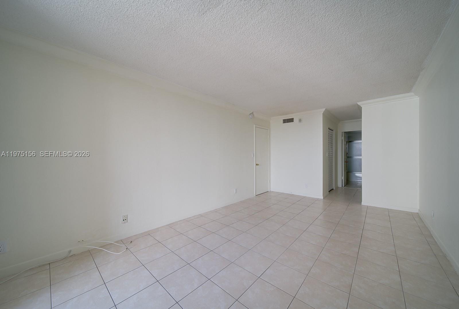 2903 N Miami Beach Boulevard 1006 — photo 4