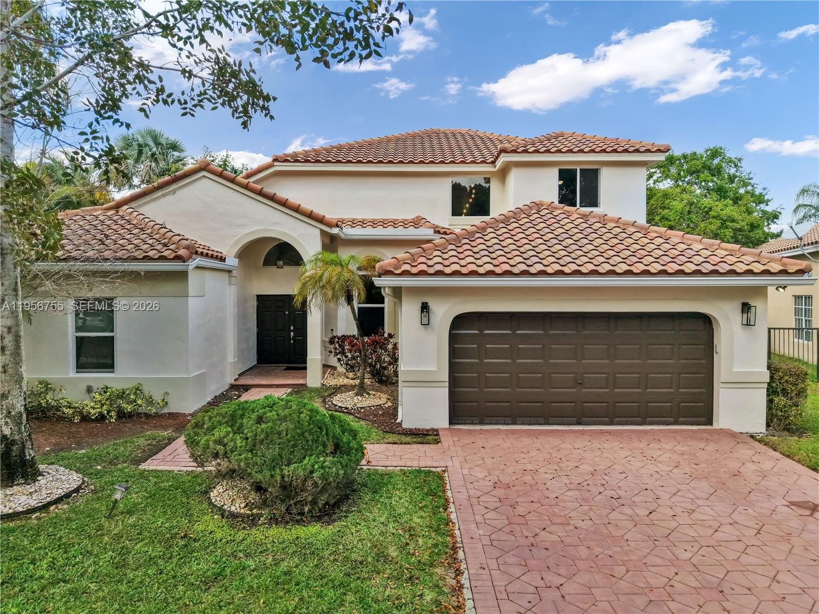 637 Lake Boulevard, Weston, FL 33326 photo 1