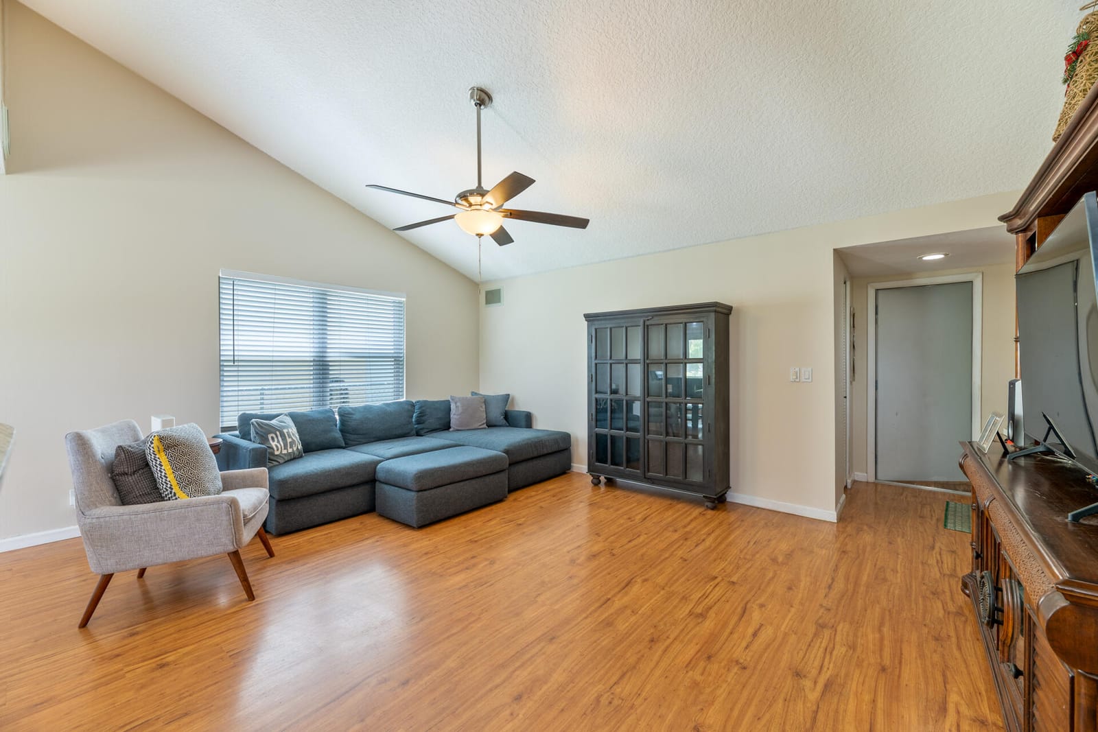 11145 NW 26th Street — photo 5