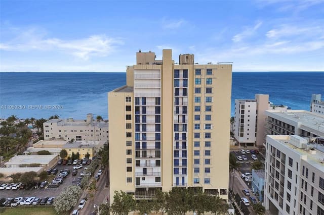 322 Buchanan Street 506, sold in Crystal Tower, Hollywood, FL