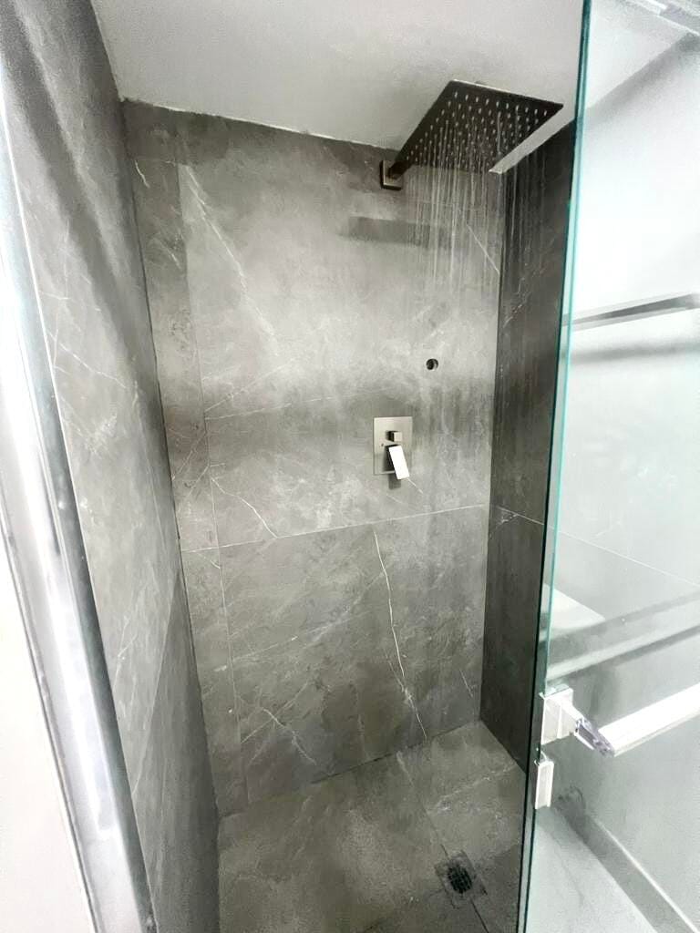 8104 Severn Drive B — photo 2