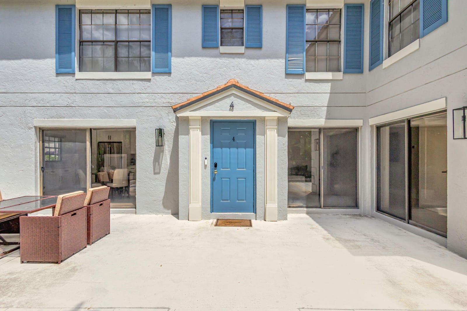 355 Prestwick Circle 4 — photo 2