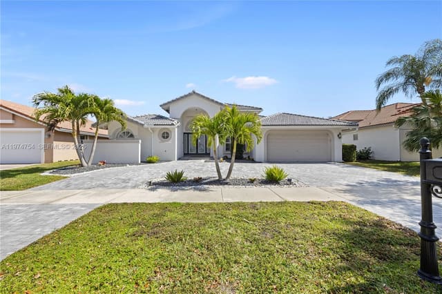 805 Bayside Lane, sold in Orchid Island, Weston, FL