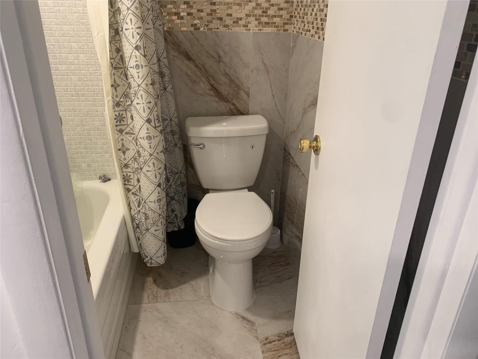 9081 Lime Bay Boulevard 214, Tamarac, FL 33321 photo 10