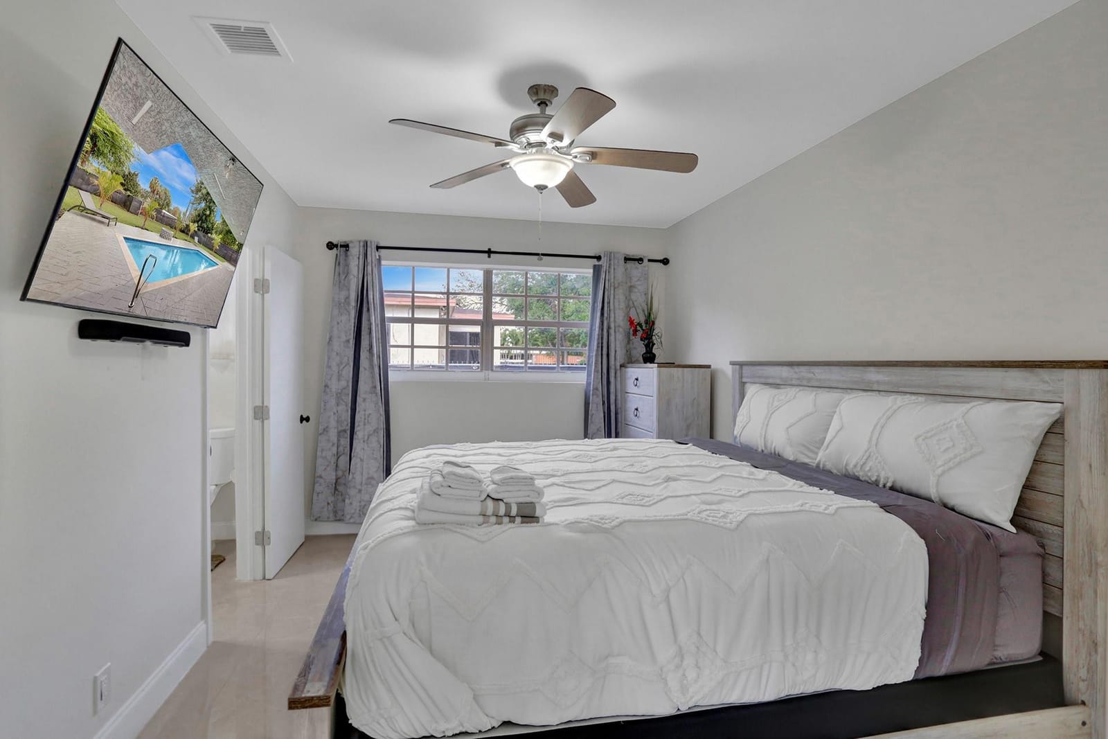 14321 NW 14th Drive, Miami, FL 33167 photo 21