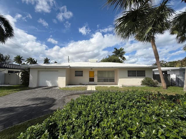 2701 SE 7th Street, sold in Cypress Point, Pompano Beach, FL