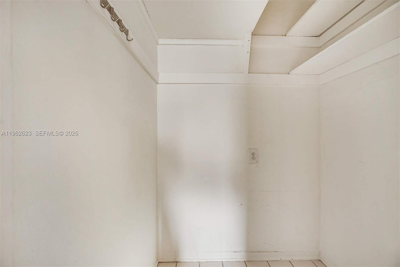 835 Meridian Avenue 3 — photo 9