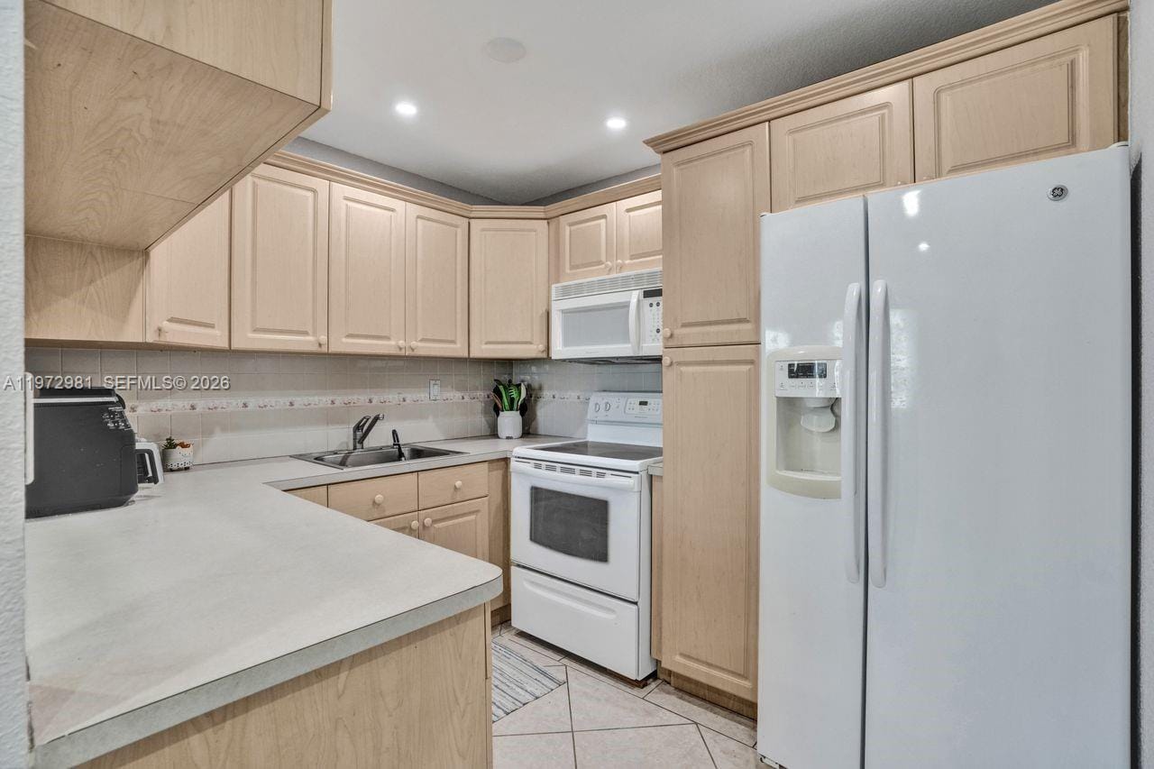 3665 NE 167th Street 208, North Miami Beach, FL 33160 photo 11