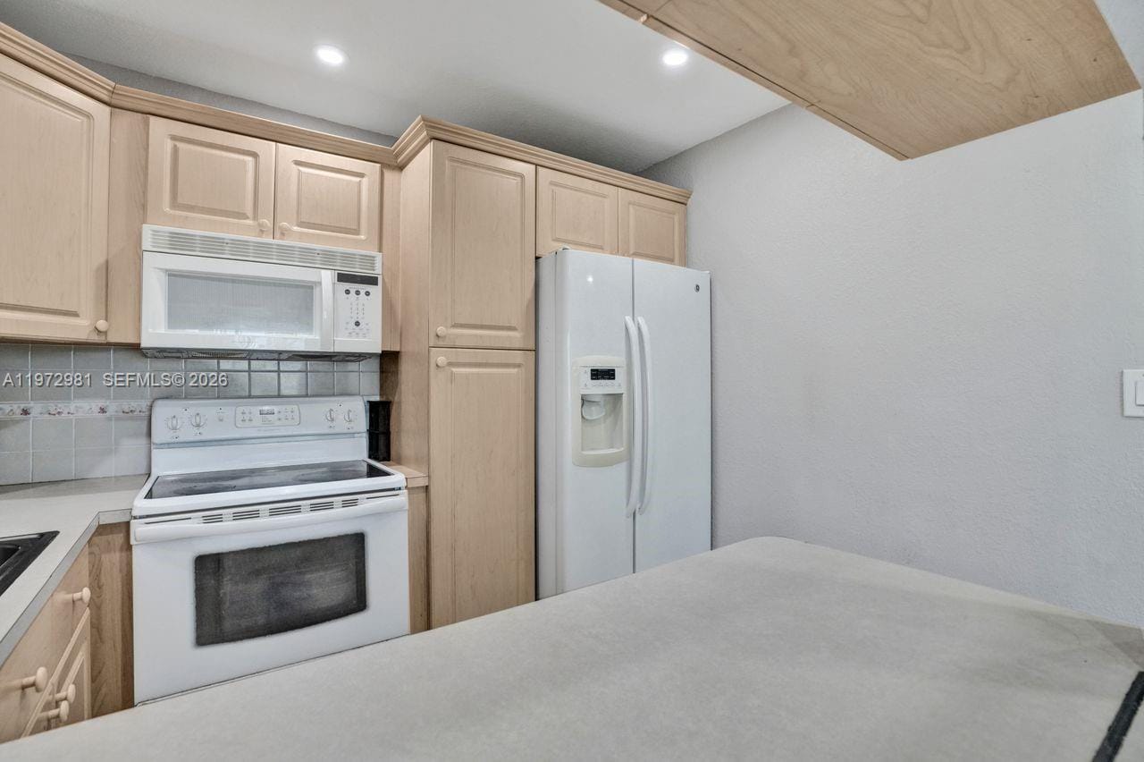 3665 NE 167th Street 208, North Miami Beach, FL 33160 photo 14