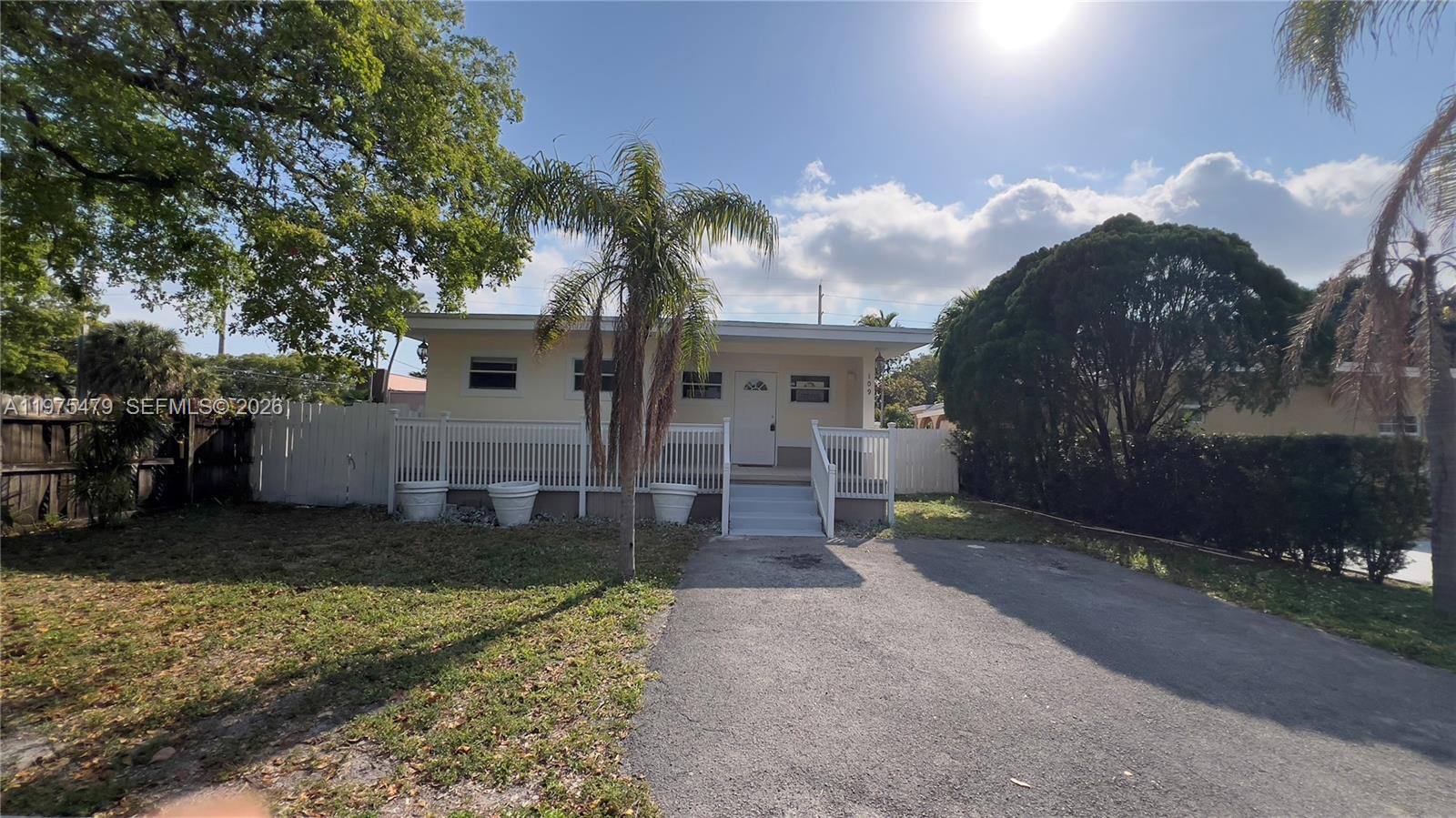 109 SW 1st Avenue, Hallandale Beach, FL 33009, Hallandale Beach