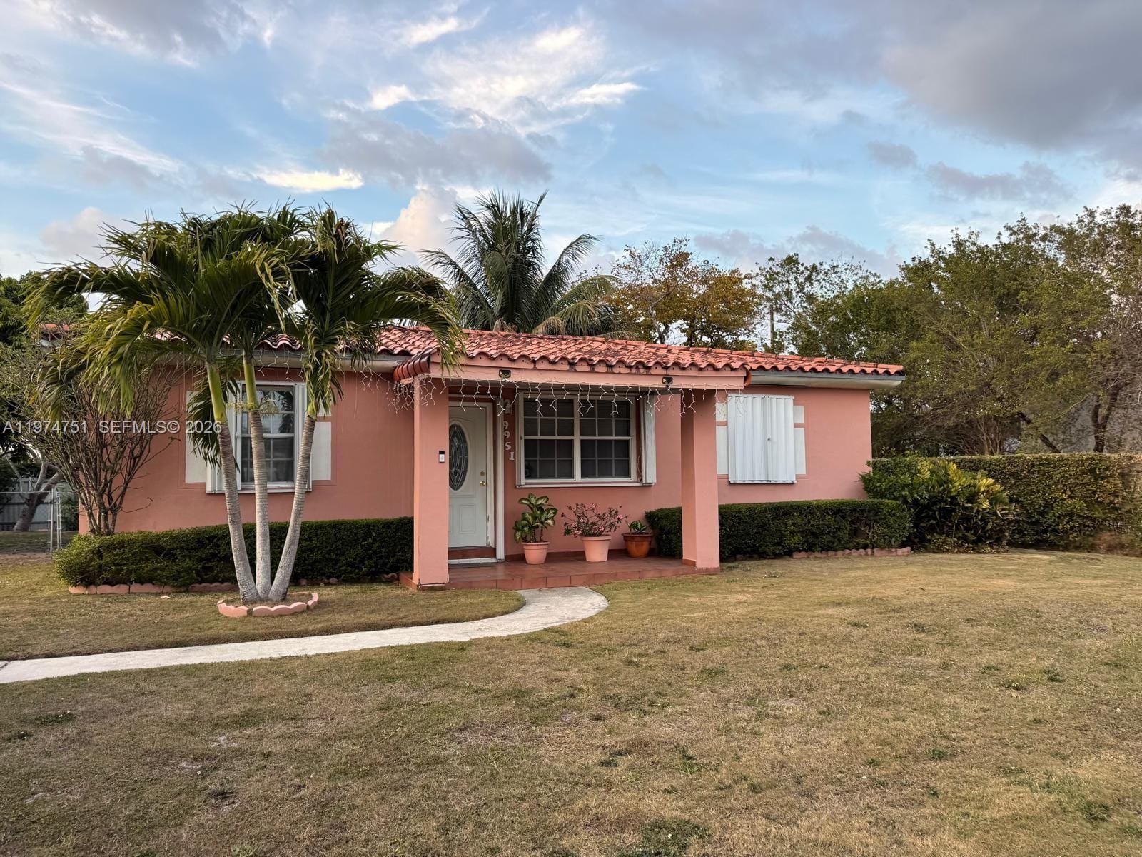 9951 SW 39th Terrace, Miami, FL 33165