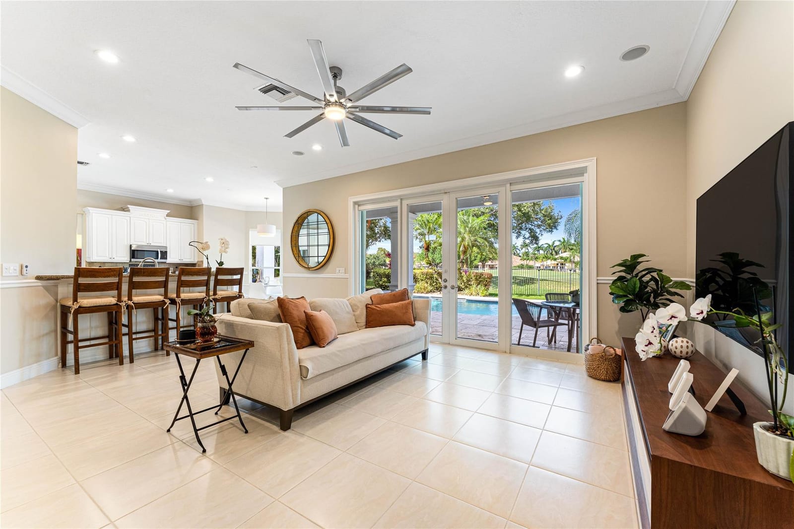 2527 Montclaire Circle, Weston, FL 33327 photo 14