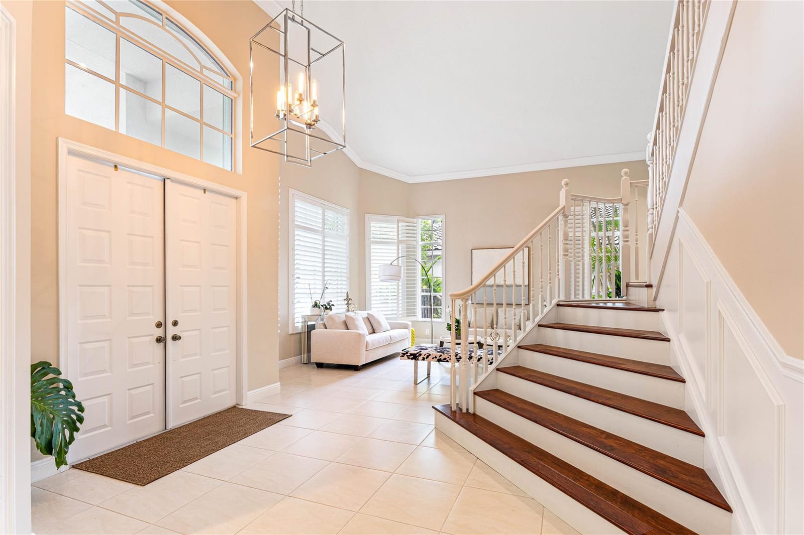 2527 Montclaire Circle, Weston, FL 33327 photo 3