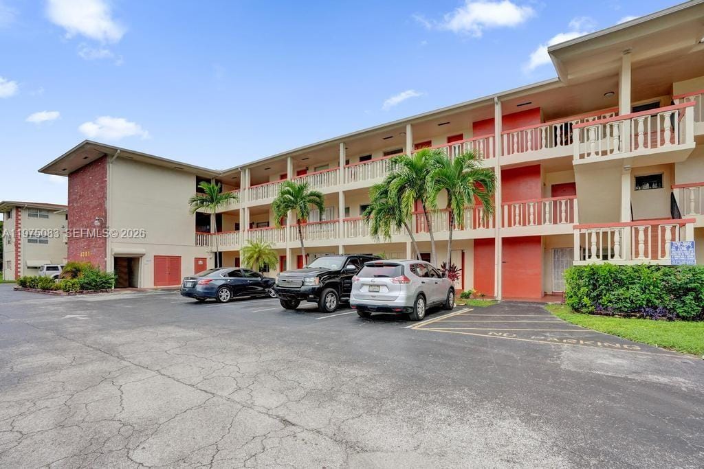 4731 NW 10th Court 314