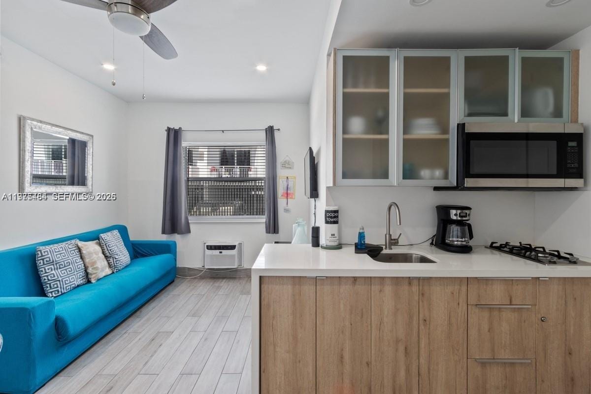 335 Ocean Drive 122, Miami Beach, FL 33139 photo 4
