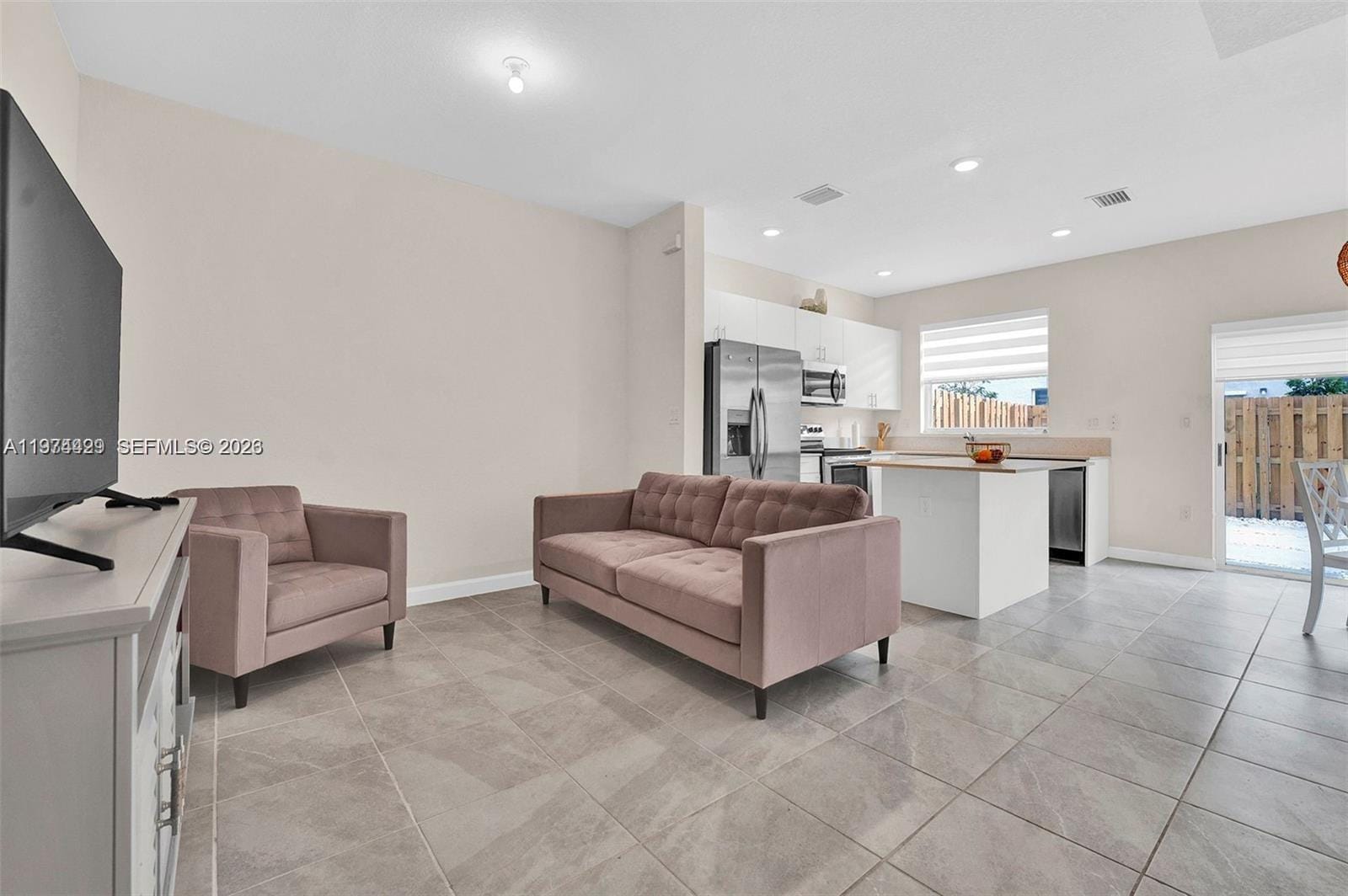 1757 SE 26th Terrace — photo 3