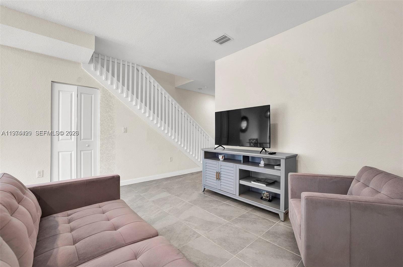 1757 SE 26th Terrace — photo 4