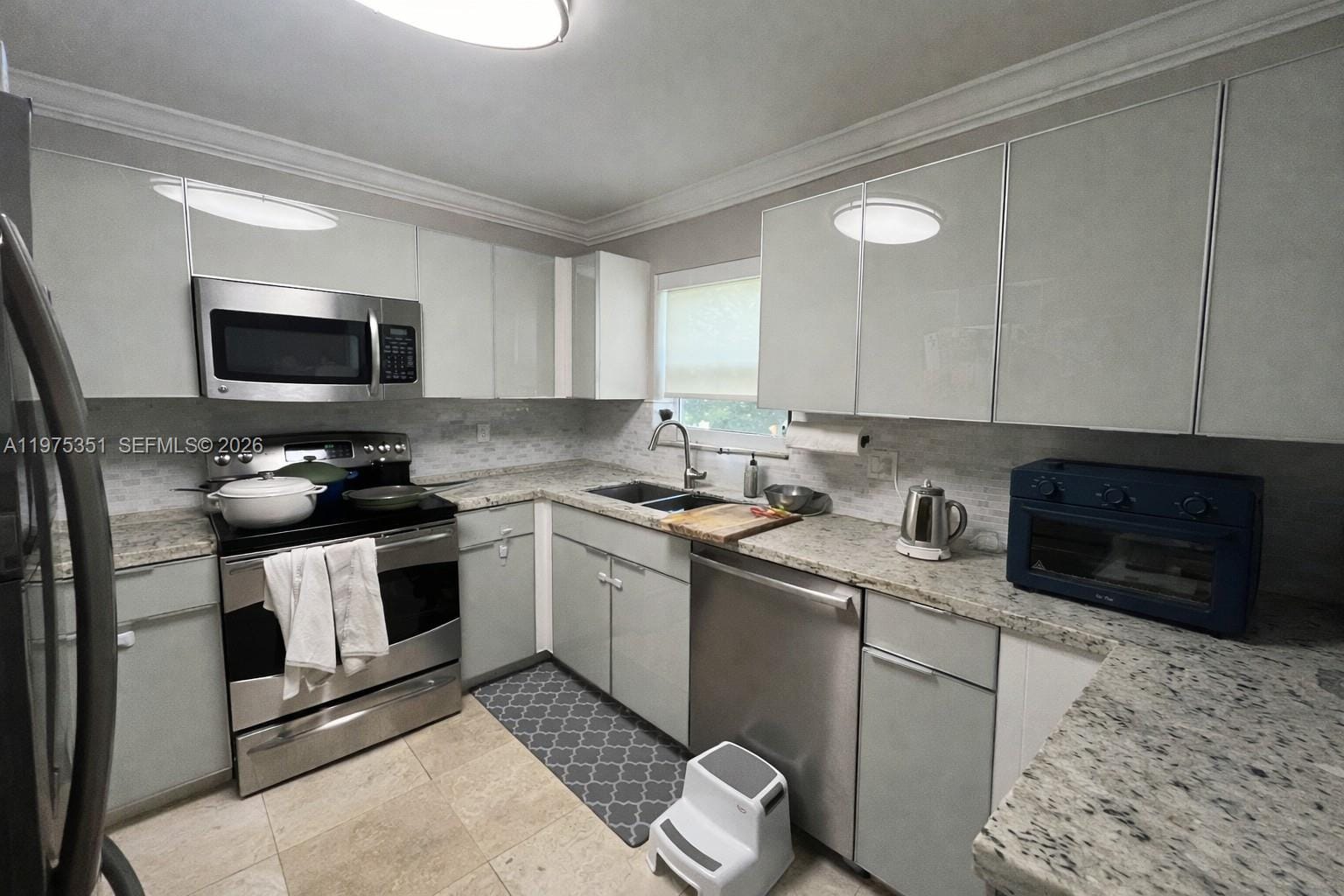 17153 NW 23rd Street, Pembroke Pines, FL 33028 photo 5