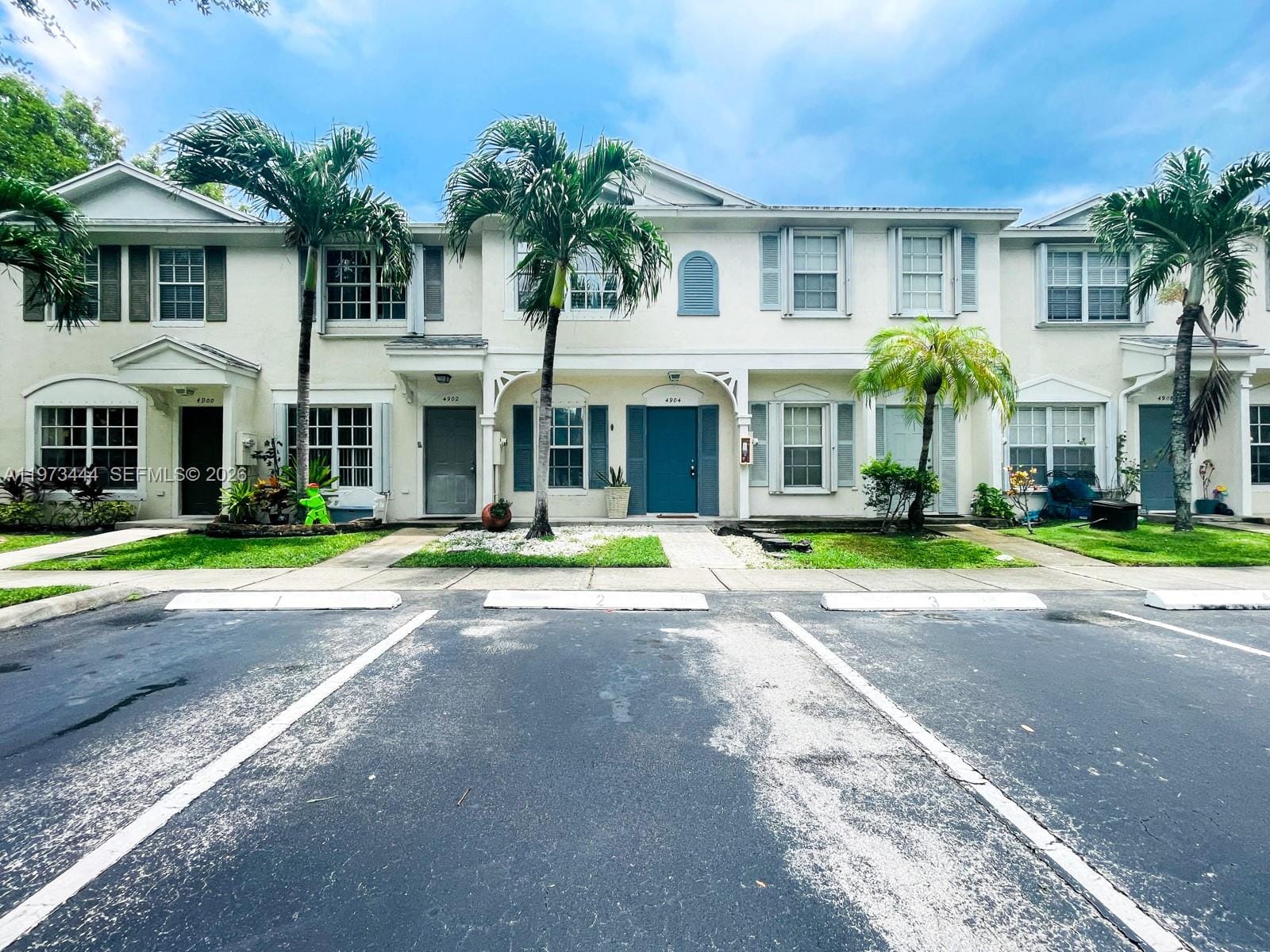 4904 SW 31st Terrace, Dania Beach, FL 33312