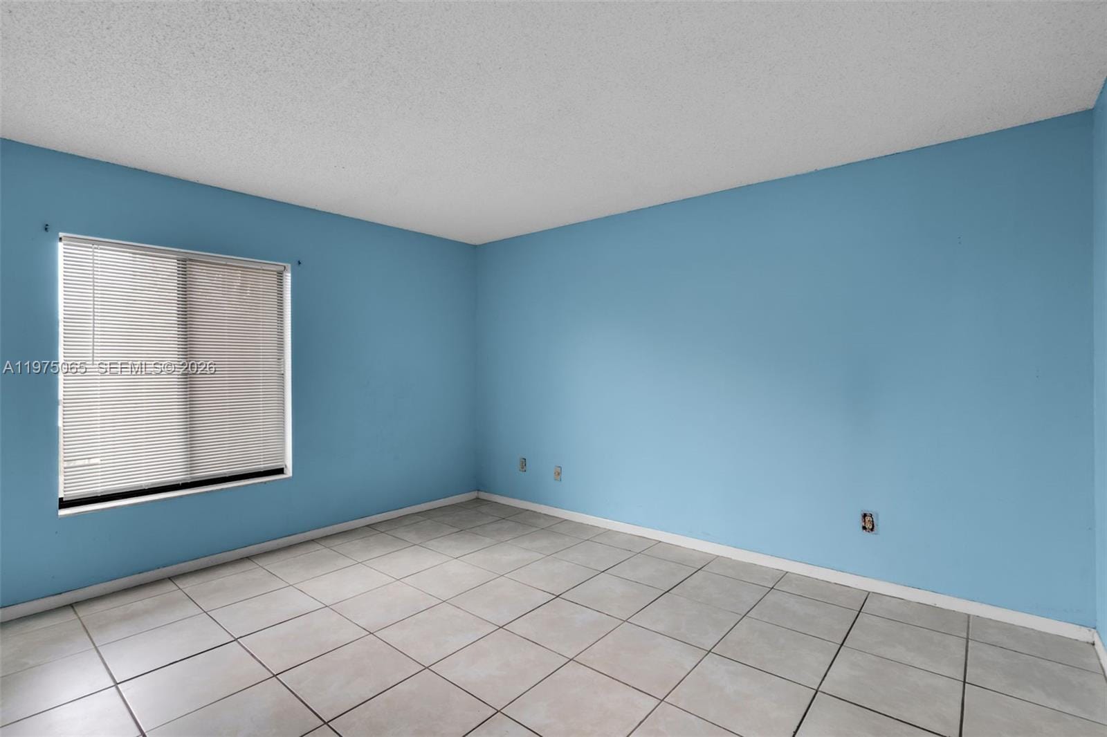 8615 NW 8th Street 421, Miami, FL 33126 photo 11