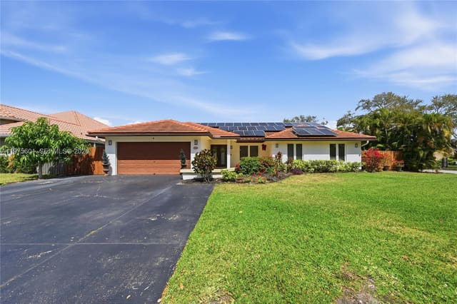 10003 NW 53rd Court, Coral Springs, FL 33076