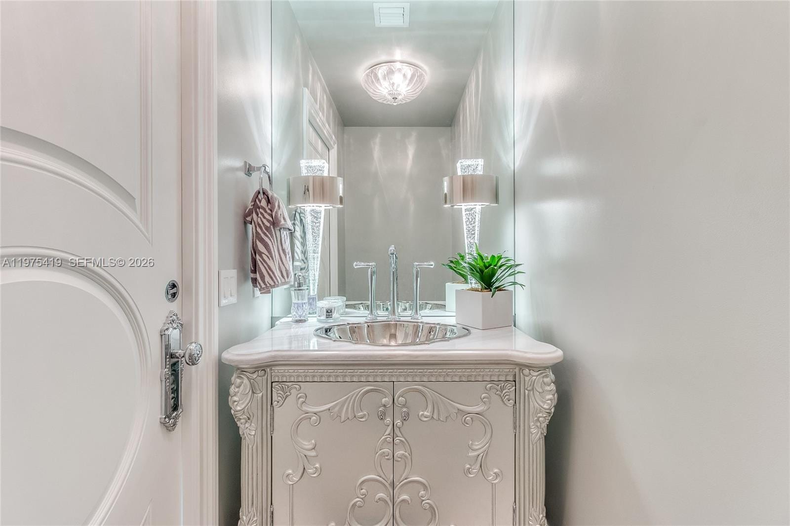 1455 Ocean Drive 1607 — photo 11
