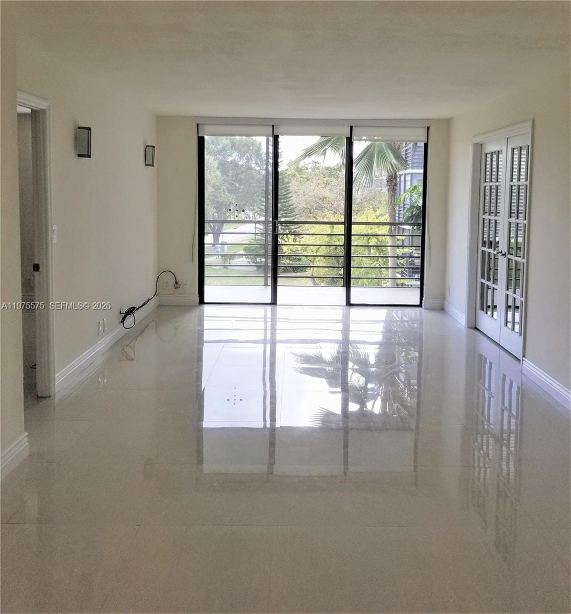 20500 W Country Club Drive 314, Aventura, FL 33180 photo 2