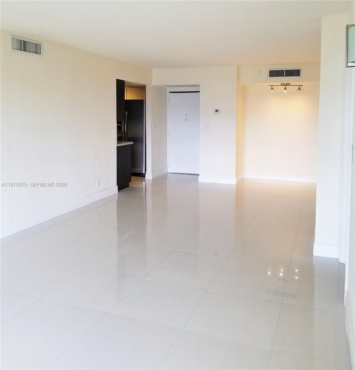 20500 W Country Club Drive 314, Aventura, FL 33180 photo 4