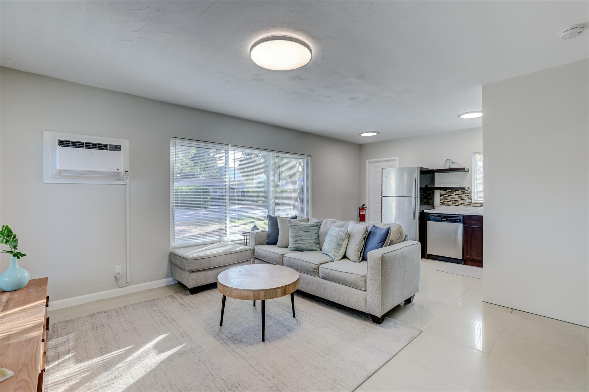 1005 NE 17th Court, Fort Lauderdale, FL 33305, Fort Lauderdale