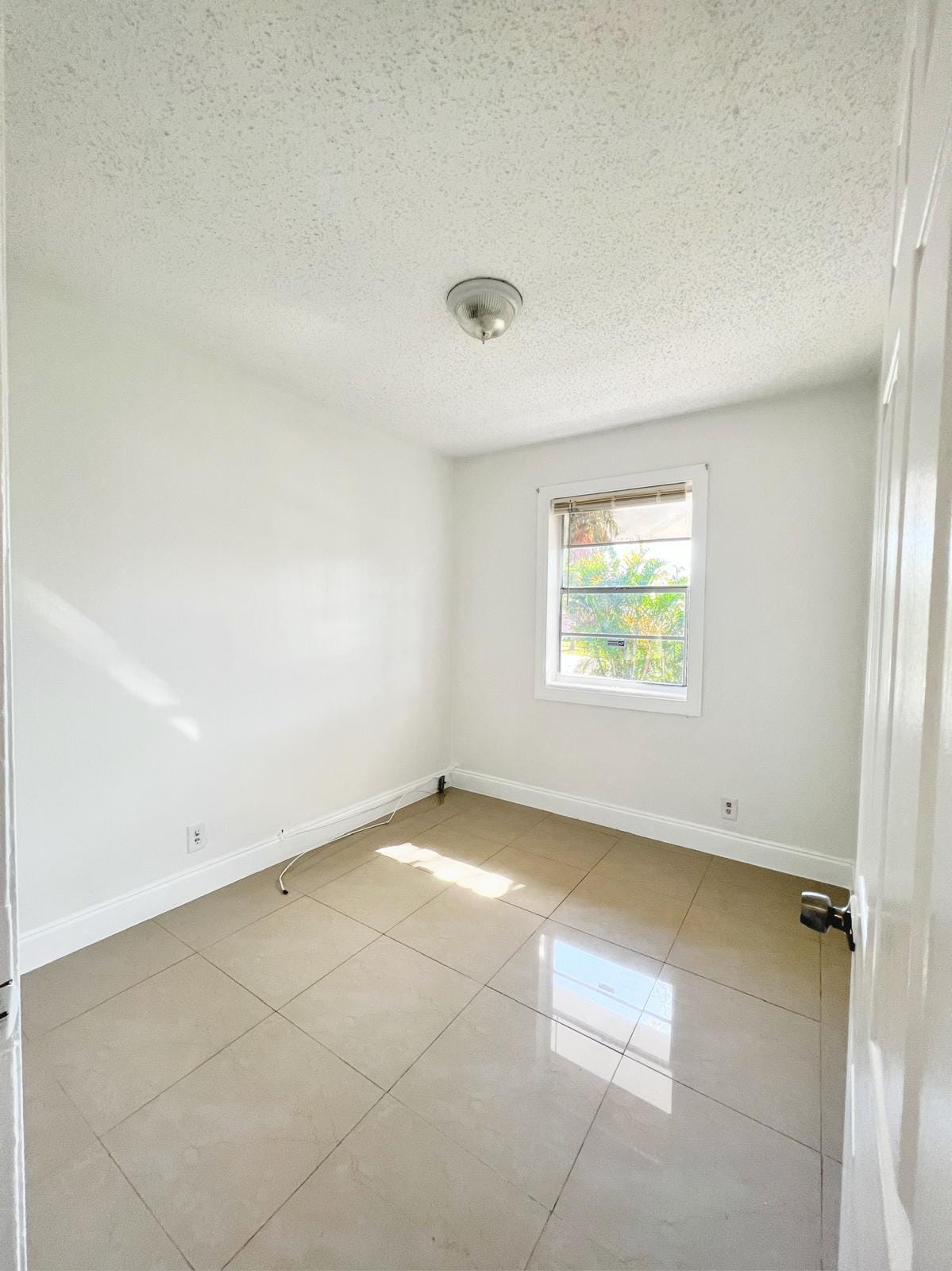67 Tortuga Road, Palm Springs, FL 33461 photo 12