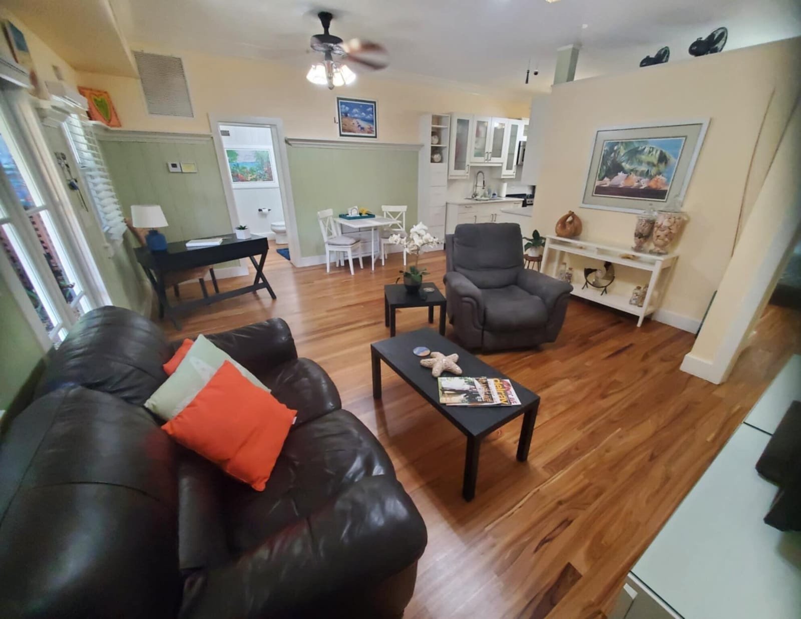 226 NE 1st Avenue Coco Palm Ste — photo 1