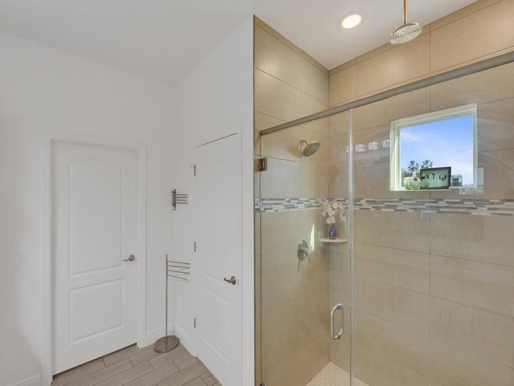 5216 NW Iredell Street — photo 9