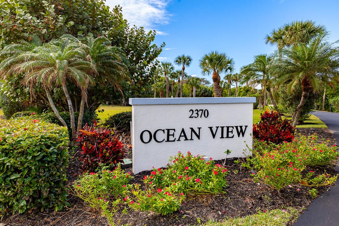 2370 NE Ocean Boulevard C206, Stuart, FL 34996 photo 2