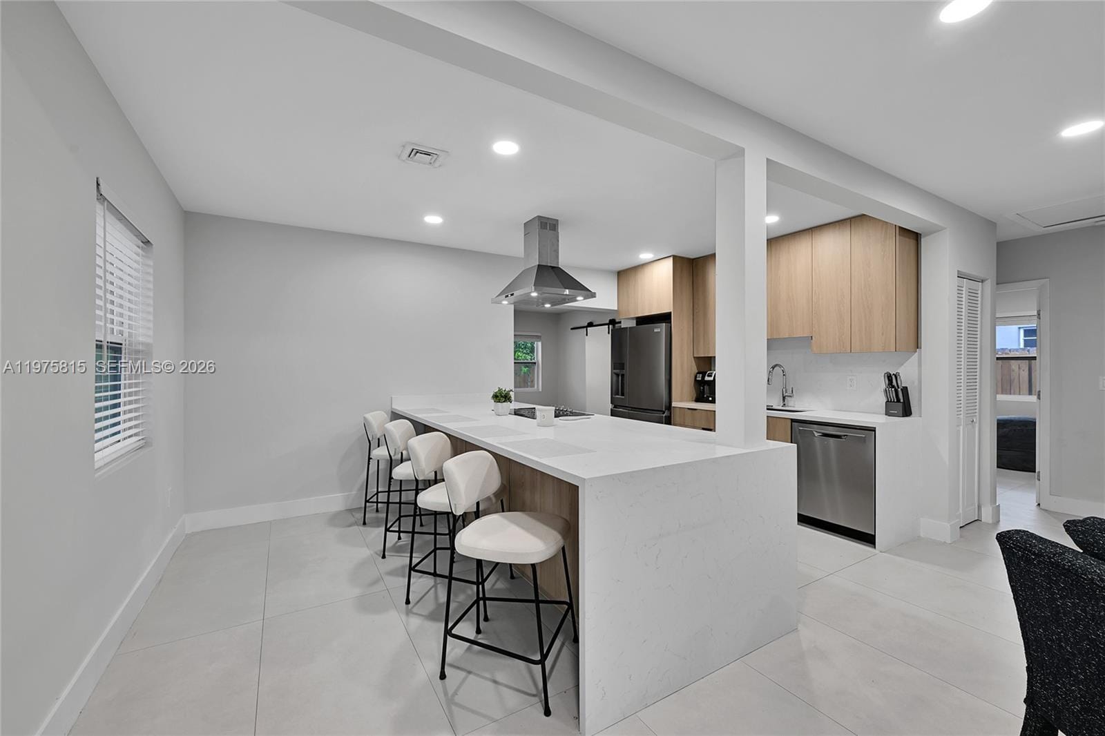 1628 NW 5th Avenue — photo 6