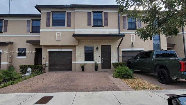 10219 W 32nd Lane, sold in Aquabella Section One, Hialeah, FL