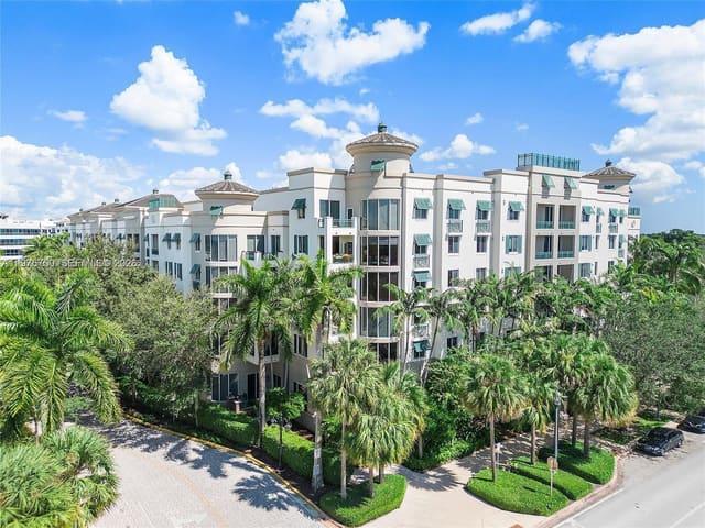 510 NW 84th Avenue 121, Plantation, FL 33324