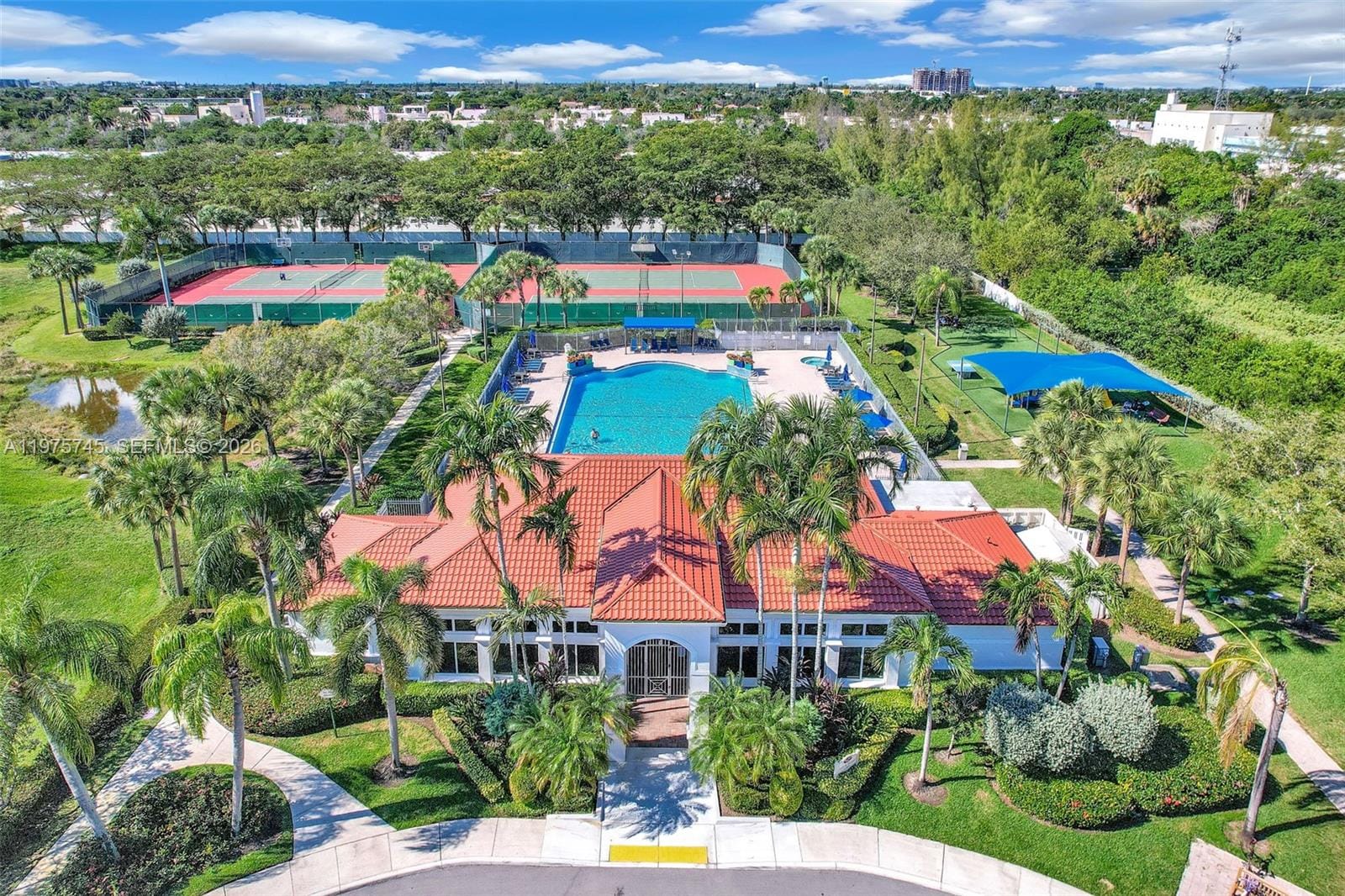 1425 Weeping Willow Way, Hollywood, FL 33019