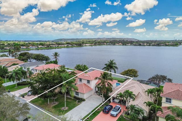 3692 Coco Lake Drive, sold in Coco Lakes, Coconut Creek, FL