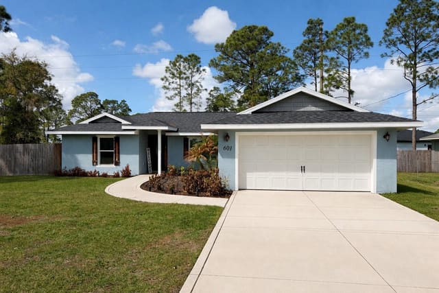 601 Renault Avenue, Sebring, FL 33872