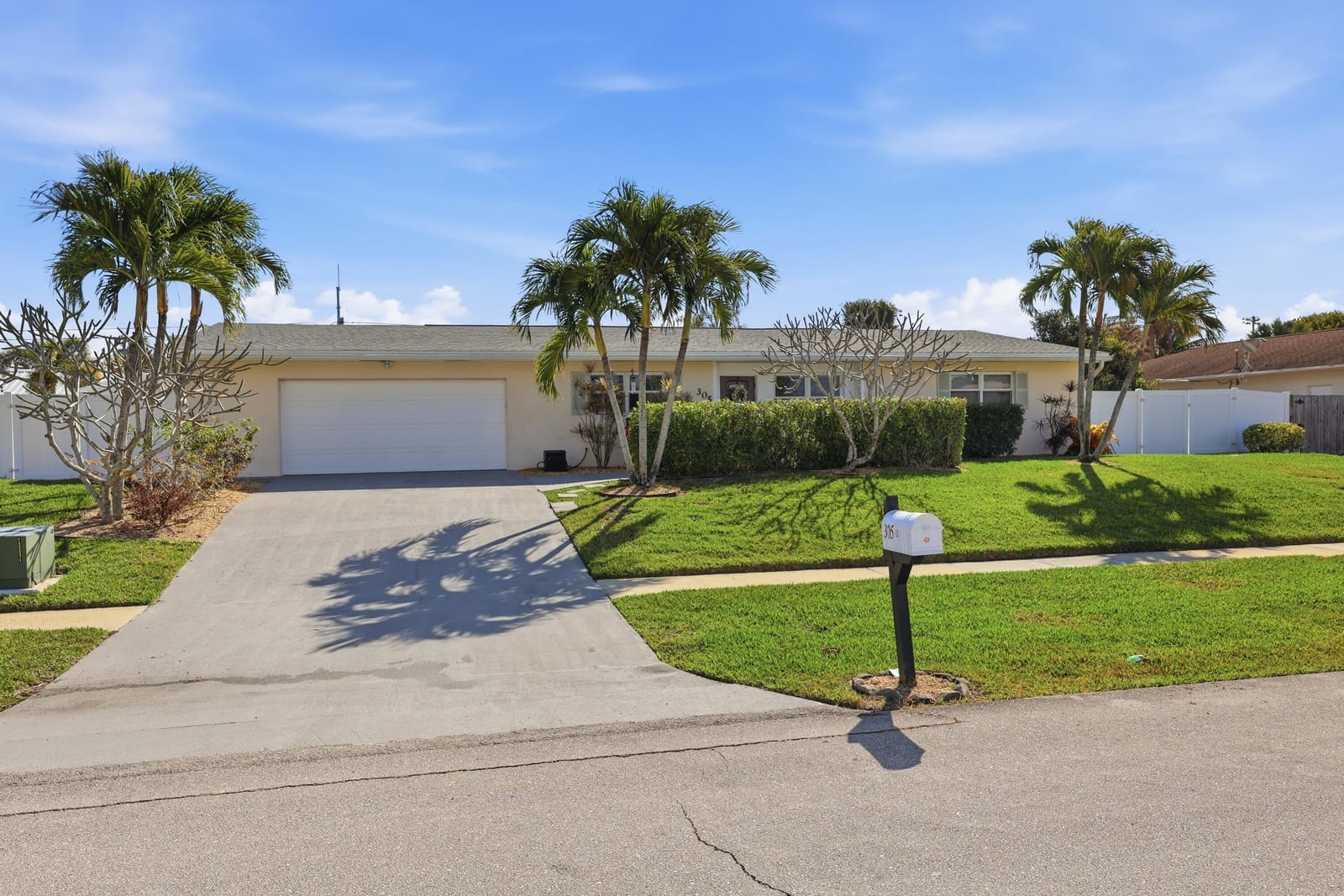 305 Circle E, Jupiter, FL 33458