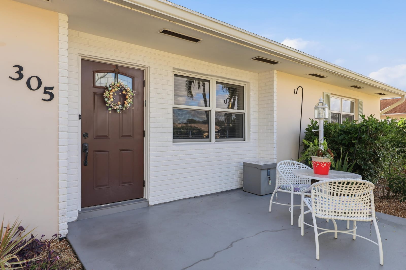 305 Circle E, Jupiter, FL 33458 photo 2