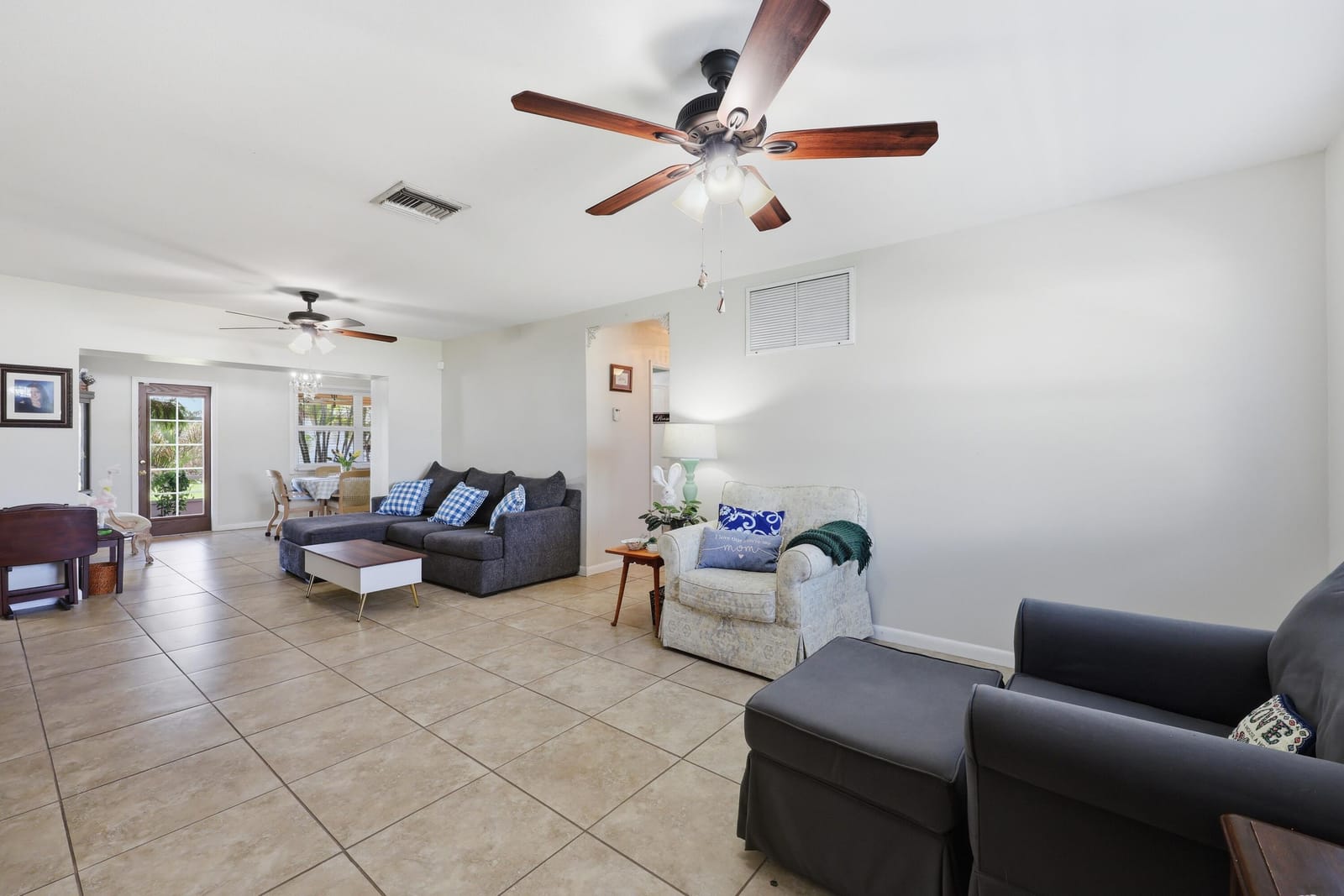 305 Circle E, Jupiter, FL 33458 photo 5