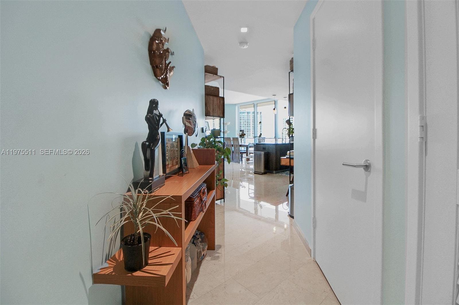 68 SE 6th Street 2612, Miami, FL 33131 photo 3