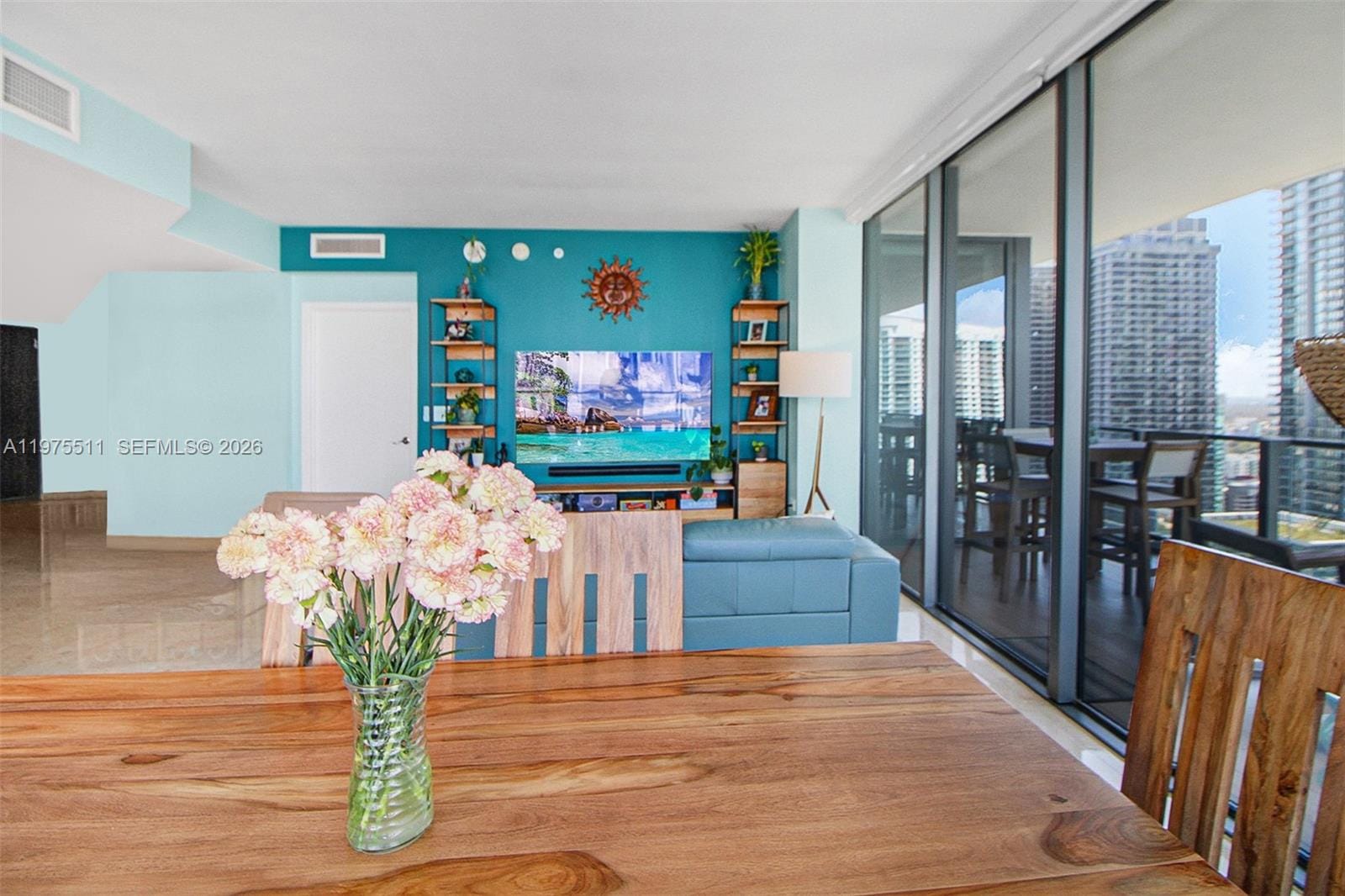68 SE 6th Street 2612, Miami, FL 33131 photo 8