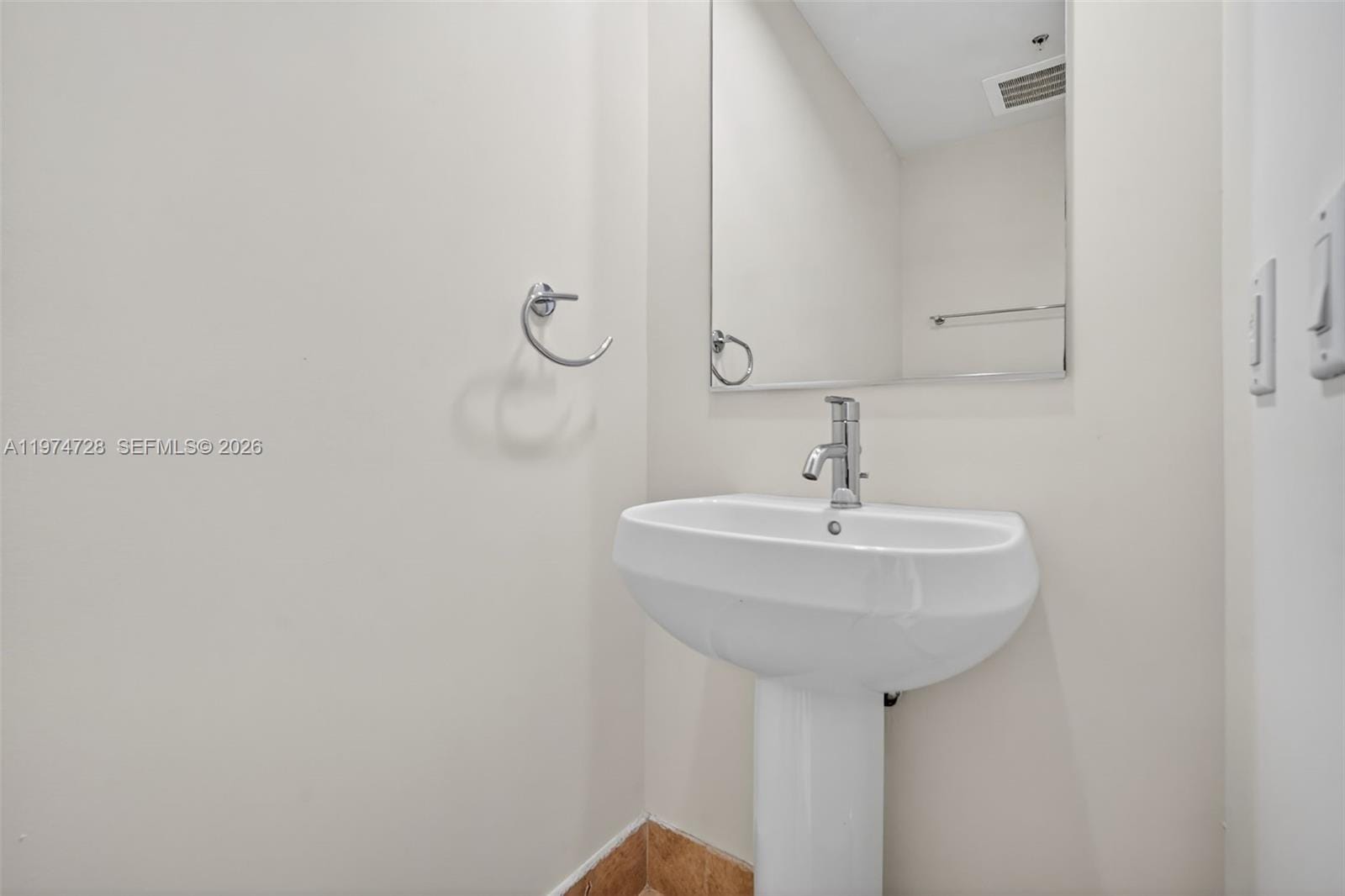 18201 Collins Avenue 2008, Sunny Isles Beach, FL 33160 photo 7