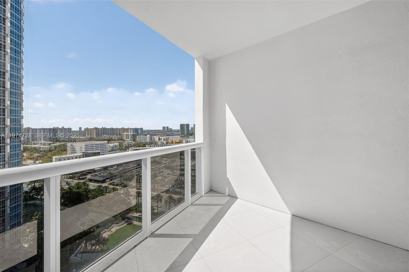 18201 Collins Avenue 2008, Sunny Isles Beach, FL 33160 photo 9