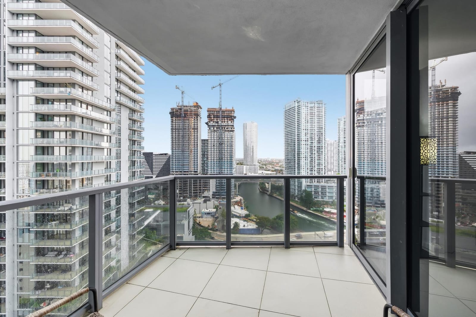31 SE 6th Street 2601, Miami, FL 33131 photo 2