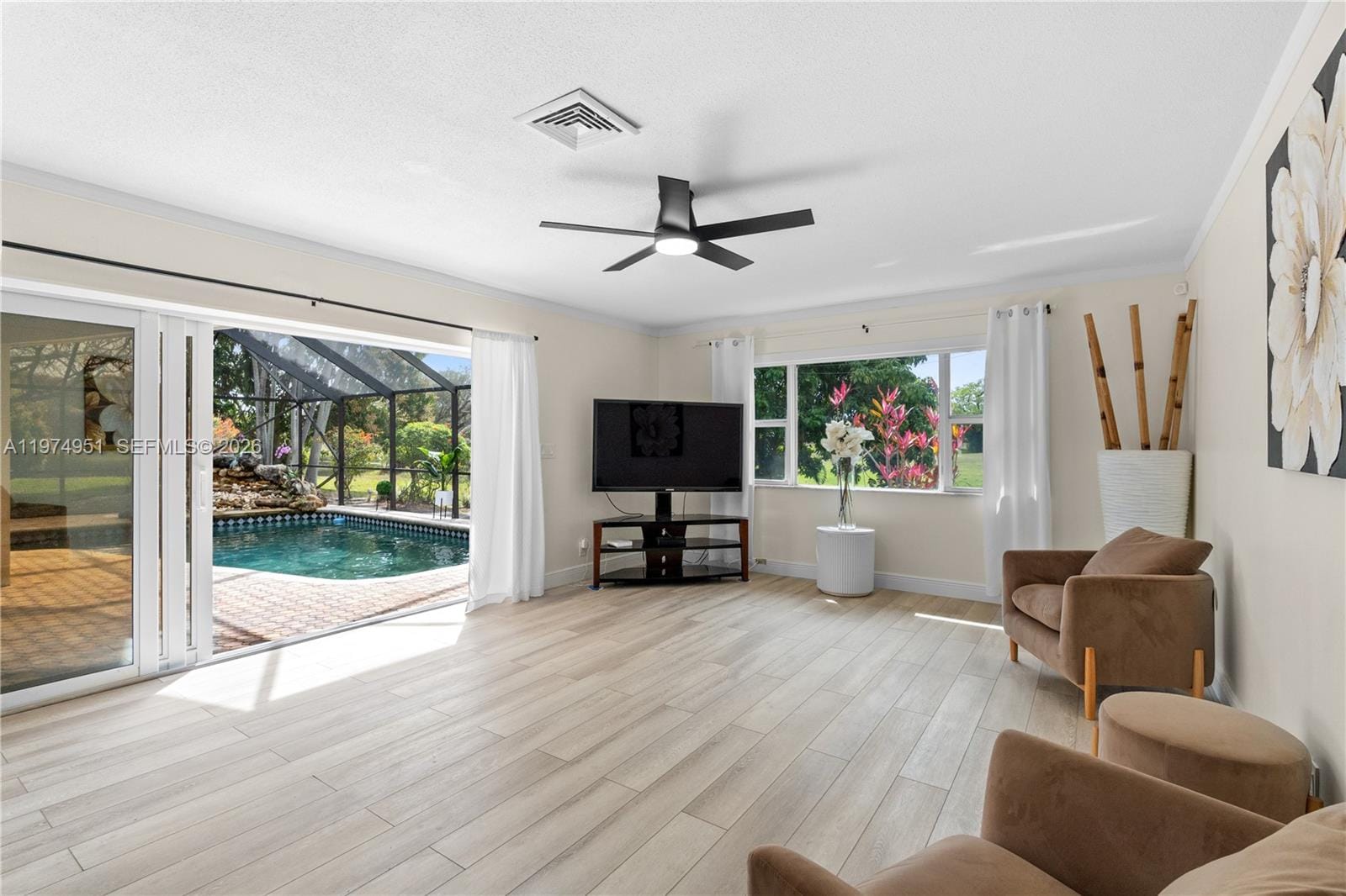 5706 Guava Drive — photo 10